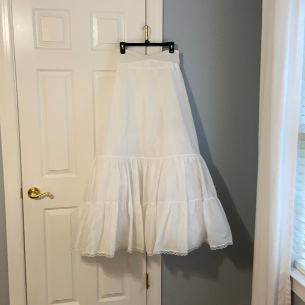 Size 14 crinoline skirt for wedding or prom dress
